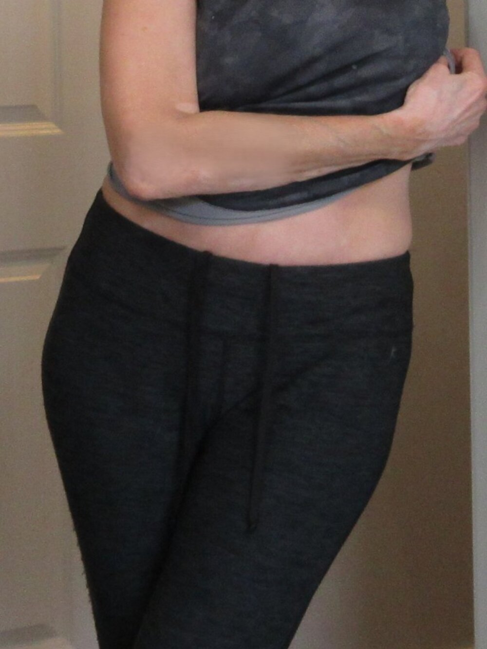 Danskin Charcoal Grey Fitted Workout Leggings, size S (4-6)